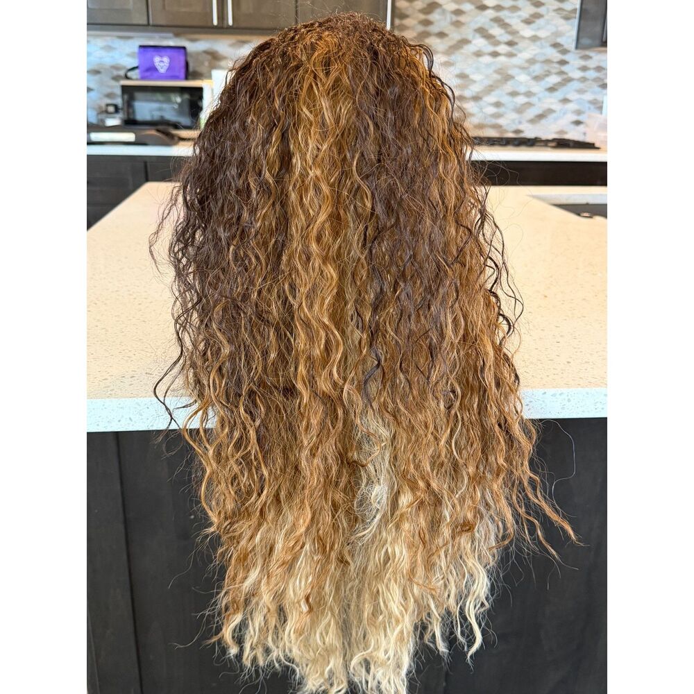 Freetress Equal Style Girl Synthetic Drawstring Wig OM27/30/613 Blonde Ombre